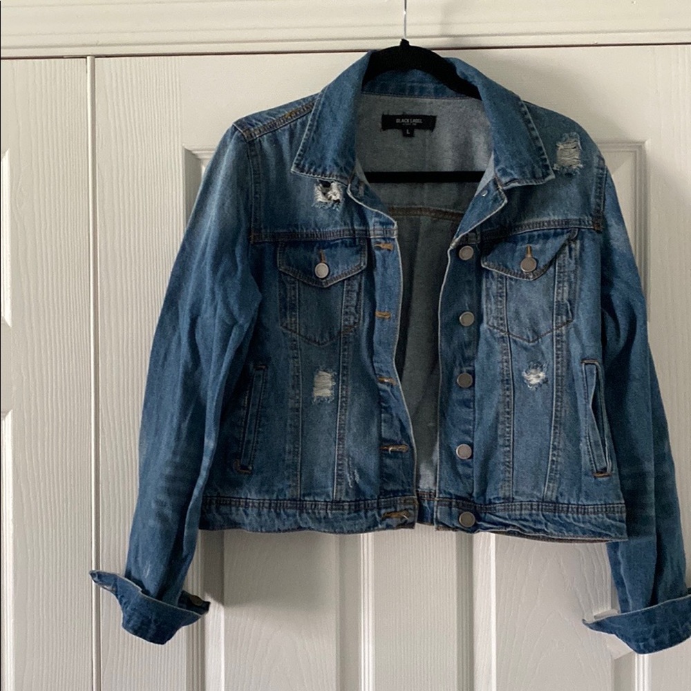 machine wash distressed jean jacket. New with tags. Black label brand size large